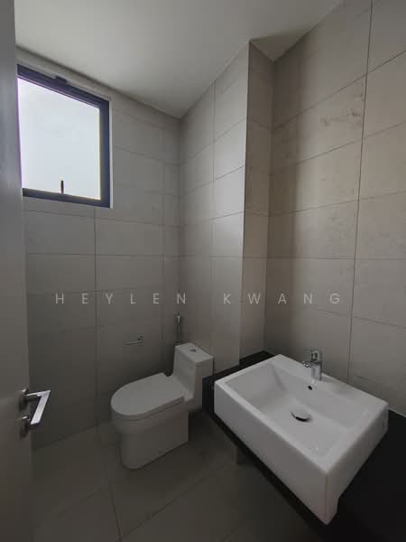 Semi-Detached House for Sale in Shah Alam (Selangor) - Heylen Kwang - Bathroom - PropertyGuru.com.my