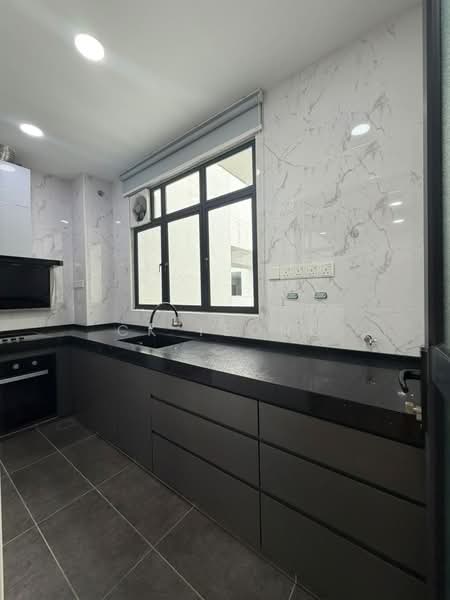 Kondominium untuk Disewa di KL Traders Square - CK Teong - Kitchen - PropertyGuru.com.my