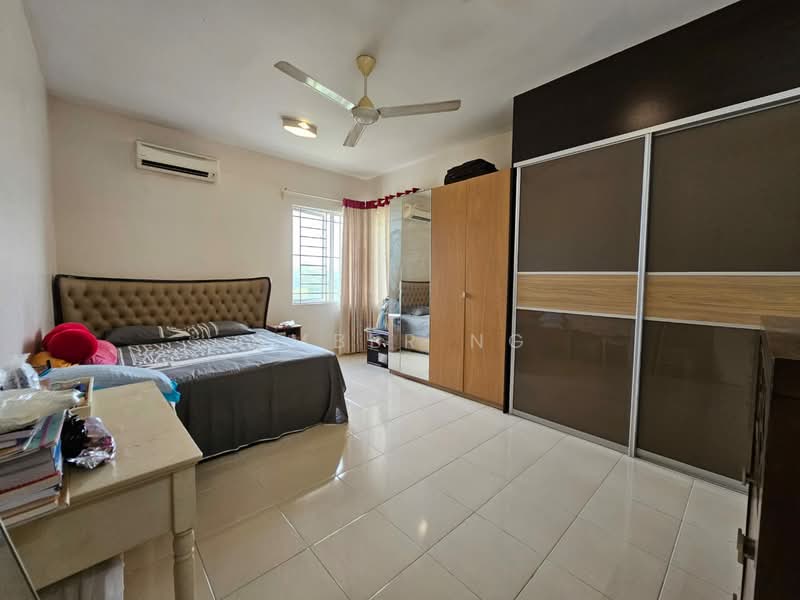 Kondominium untuk Dijual di Platinum Hill PV 8 - Amber Ng - Bedroom - PropertyGuru.com.my