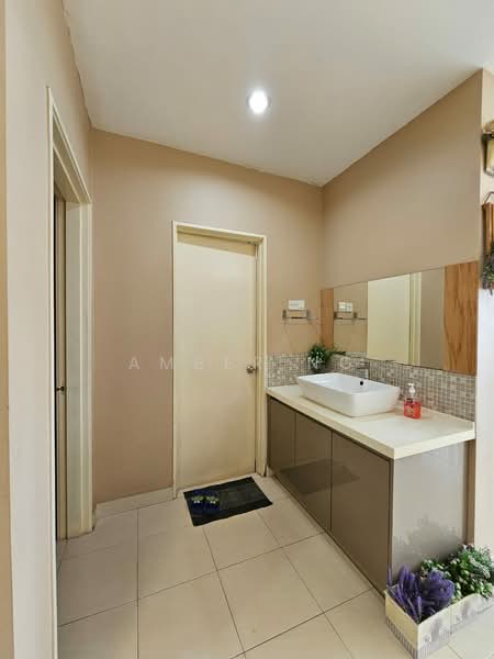 Kondominium untuk Dijual di Platinum Hill PV 8 - Amber Ng - Bathroom - PropertyGuru.com.my