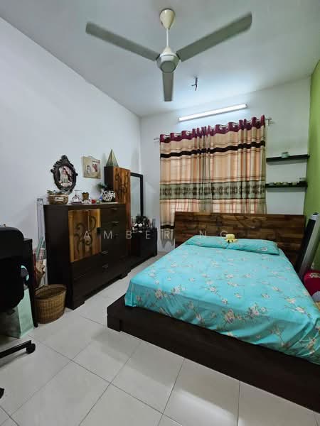 Kondominium untuk Dijual di Platinum Hill PV 8 - Amber Ng - Bedroom - PropertyGuru.com.my