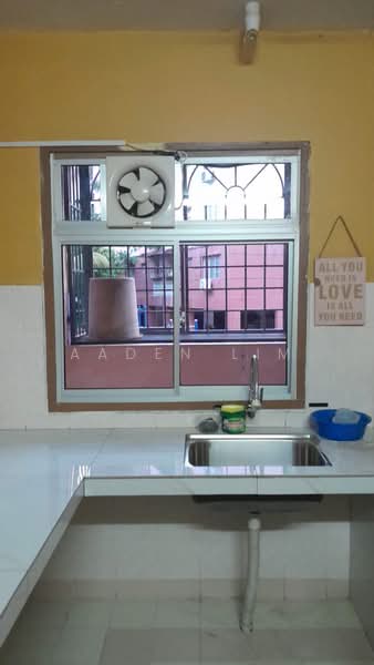 Apartment for Rent at Pangsapuri Suakasih - Aaden Lim - Kitchen - PropertyGuru.com.my