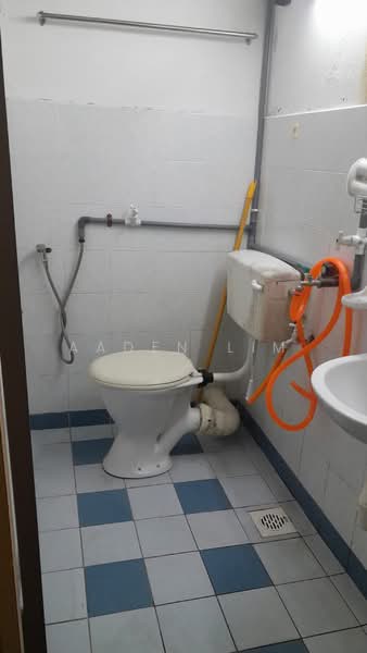 Apartment for Rent at Pangsapuri Suakasih - Aaden Lim - Bathroom - PropertyGuru.com.my