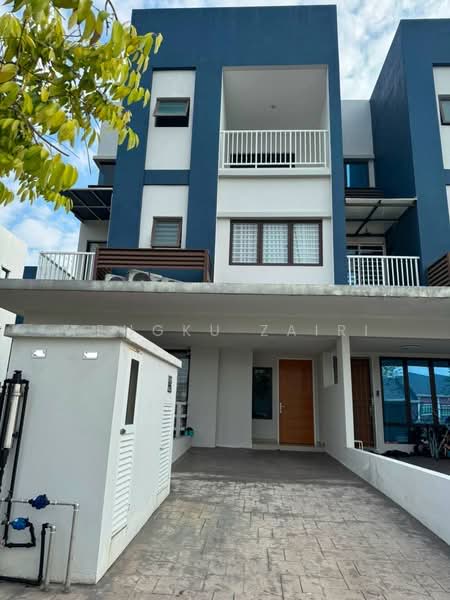 Service Residence for Sale at Ayden Townhouse Warisan Puteri - Tengku Zairi - PropertyGuru.com.my