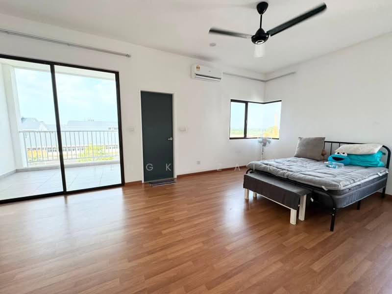 Service Residence for Sale at Ayden Townhouse Warisan Puteri - Tengku Zairi - PropertyGuru.com.my