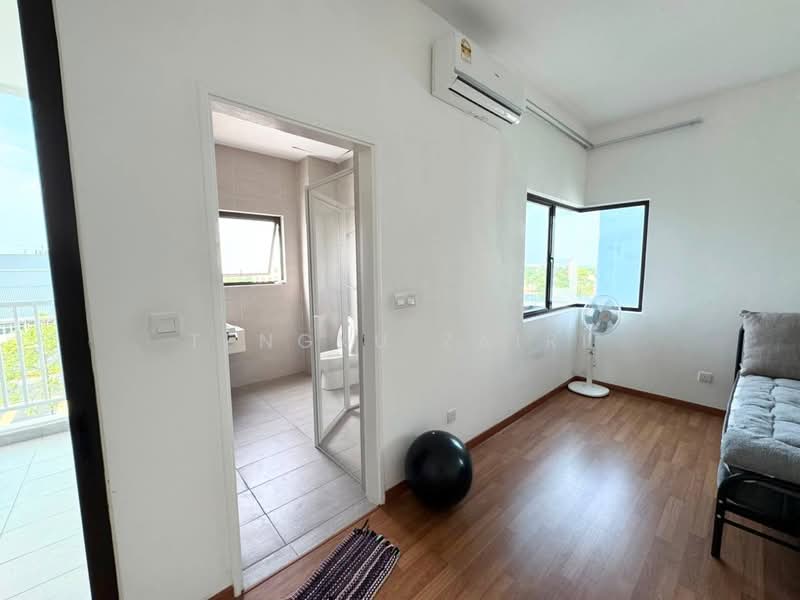 Service Residence for Sale at Ayden Townhouse Warisan Puteri - Tengku Zairi - PropertyGuru.com.my