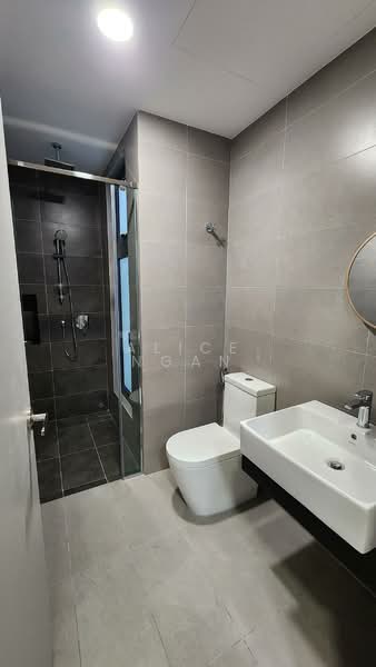 Servis Apartment untuk Dijual di Sunway Belfield - Alice Ngan - Bathroom - PropertyGuru.com.my