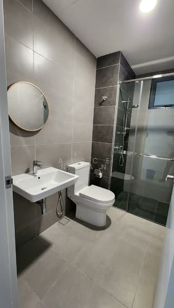 Servis Apartment untuk Dijual di Sunway Belfield - Alice Ngan - Bathroom - PropertyGuru.com.my