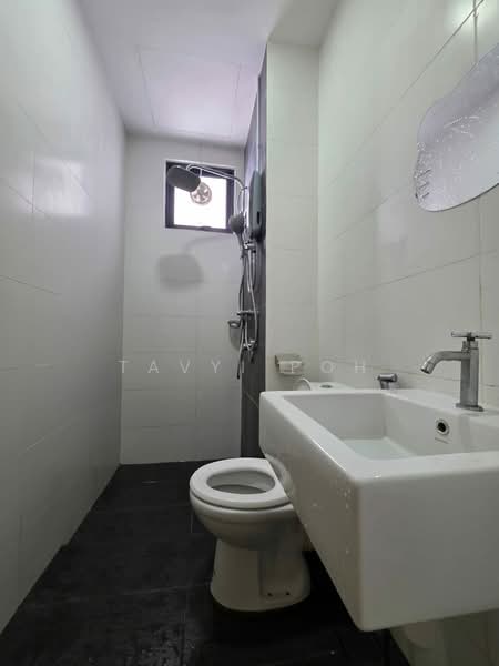 Kondominium untuk Dijual di Skyview Residence - Tavyi Poh - Bathroom - PropertyGuru.com.my