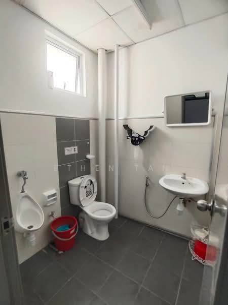 Office for Rent in Bayan Baru (Penang) - Ethen Tan - Bathroom - PropertyGuru.com.my