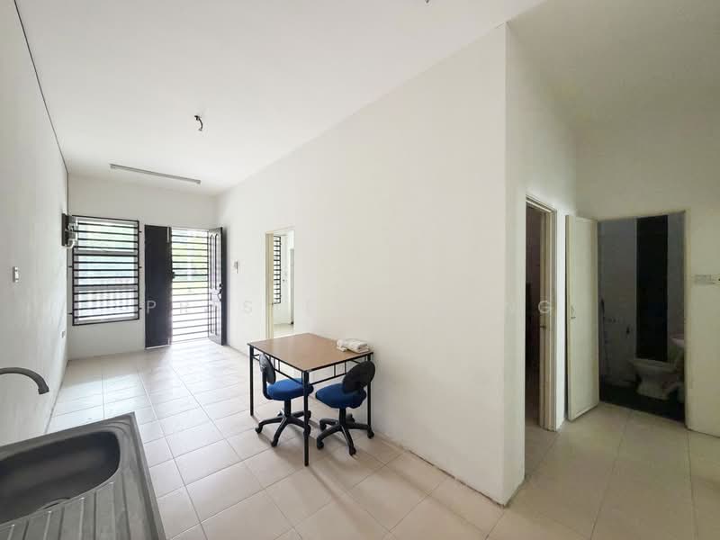 1-storey Terraced House for Sale in Kampar Putra (Kampar) - Presley Chong - Living Area - PropertyGuru.com.my