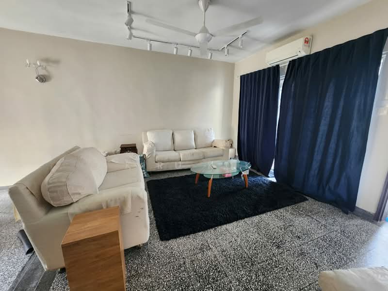 2-storey Terraced House for Rent in Bandar Utama (Selangor) - kiru kok - Living Room - PropertyGuru.com.my
