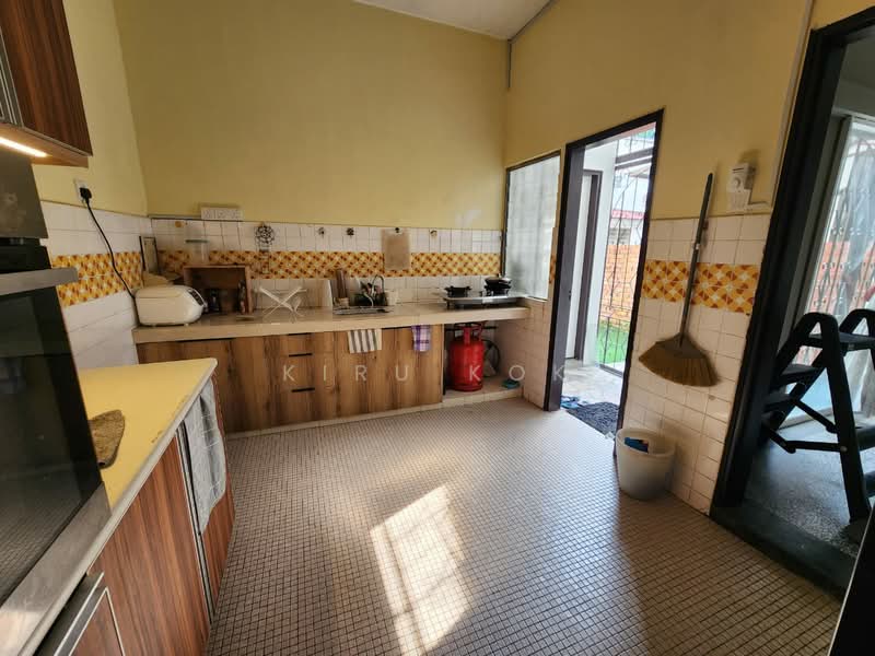 2-storey Terraced House for Rent in Bandar Utama (Selangor) - kiru kok - Kitchen - PropertyGuru.com.my