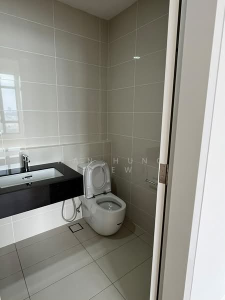 Condominium for Sale at The Maple Residences - Wan Hung Liew - Bathroom - PropertyGuru.com.my