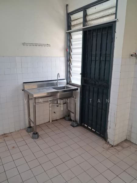 2-storey Terraced House for Rent in Bukit Sentosa (Rawang) - Vincent Tan - Kitchen - PropertyGuru.com.my