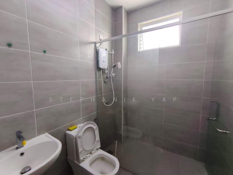 Rumah Teres 2 Tingkat untuk Disewa di Kampung Sentosa Barat (Pasir Gudang) - Stephanie Yap - Bathroom - PropertyGuru.com.my