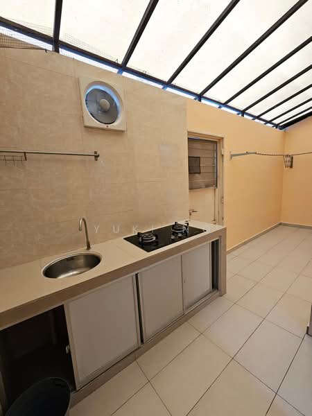 Rumah Teres 2 Tingkat untuk Disewa di Taman Reko Mutiara (Kajang) - Yuki Ng - Kitchen - PropertyGuru.com.my