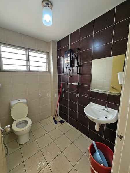 Rumah Teres 2 Tingkat untuk Disewa di Taman Reko Mutiara (Kajang) - Yuki Ng - Bathroom - PropertyGuru.com.my