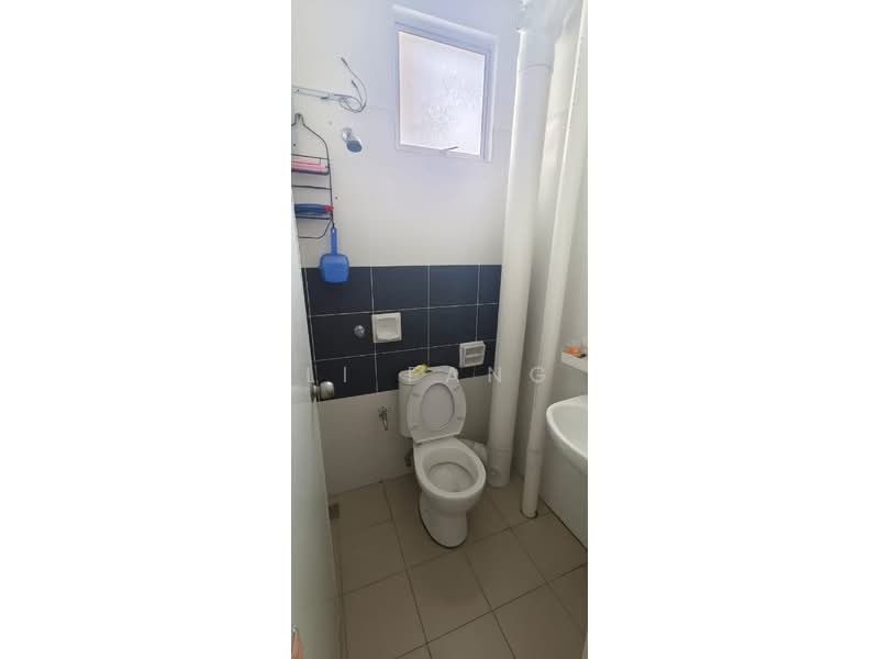 Pangsapuri untuk Dijual di Idaman Iris - Li Fang - Bathroom - PropertyGuru.com.my