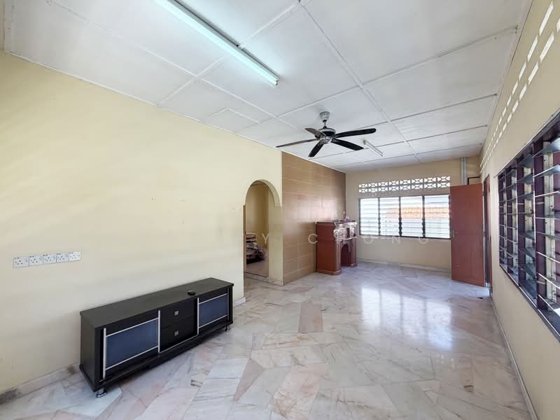 Rumah Banglo untuk Dijual di Malim Nawar (Perak) - Presley Chong - Living Area - PropertyGuru.com.my