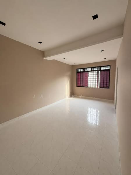 Rumah Teres 1 Tingkat untuk Disewa di Taman Johor Jaya (Johor Bahru) - Jaffrey . - PropertyGuru.com.my