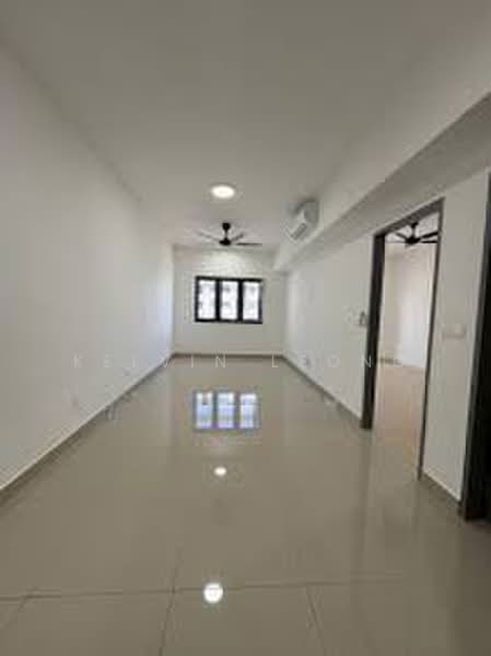 Servis Apartment untuk Disewa di M Arisa - Kelvin Leong - Living Room - PropertyGuru.com.my