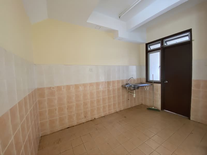 2-storey Terraced House for Rent in Setia Impian (Setia Alam) - Clement Yew - Kitchen - PropertyGuru.com.my