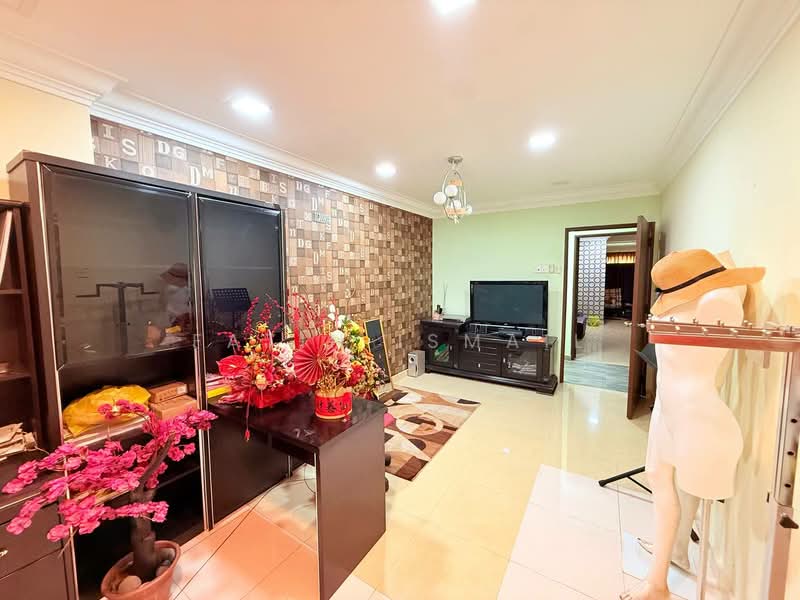 2-storey Terraced House for Sale in Taman Desa Serdang (Seri Kembangan) - Fatin Ismail - PropertyGuru.com.my