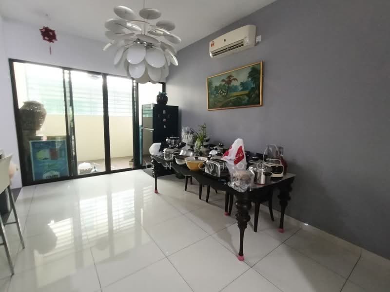 Rumah Teres 2 Tingkat untuk Dijual di Taman Laguna (Johor Bahru) - Fion Choo - PropertyGuru.com.my