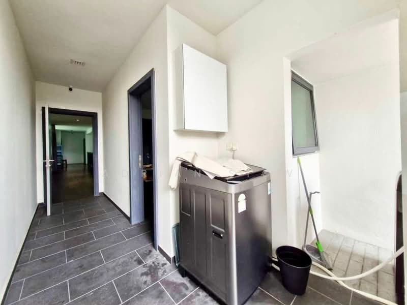 3-storey Terraced House for Rent in Desa Parkcity (Kuala Lumpur) - Adrian Siow - Corridor - PropertyGuru.com.my