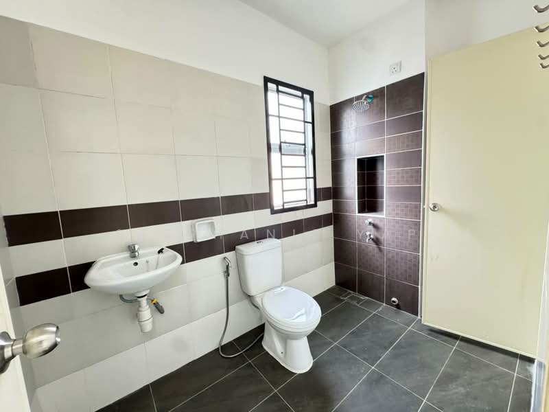 Rumah Teres 2 Tingkat untuk Disewa di Nusa Bayu (Iskandar Puteri (Nusajaya)) - Stephanie Yap - Bathroom - PropertyGuru.com.my