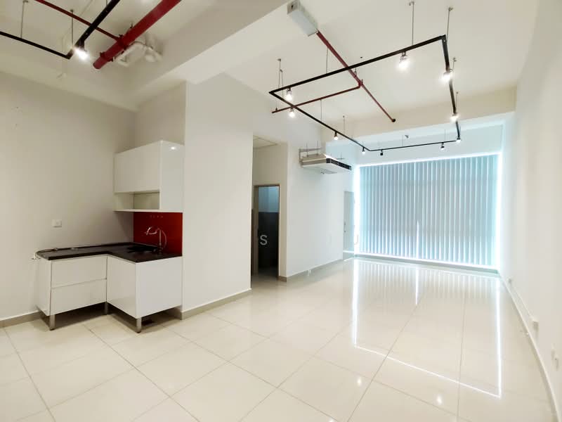 Pejabat untuk Disewa di Petaling Jaya (Selangor) - Cris Liu - Kitchen - PropertyGuru.com.my