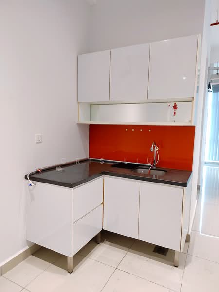 Pejabat untuk Disewa di Petaling Jaya (Selangor) - Cris Liu - Kitchen - PropertyGuru.com.my