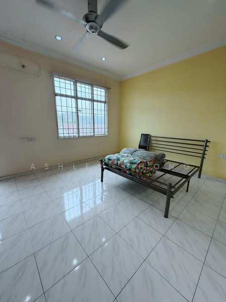 Rumah Bandar untuk Dijual di Taman Bukit Cheng (Cheng) - Ashley Chong - PropertyGuru.com.my