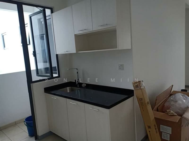 Servis Apartment untuk Dijual di Aster Green - Pon Lee Miin - Balcony - PropertyGuru.com.my