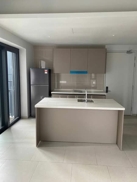 Servis Apartment untuk Dijual di Isola - Kweenie Chong - Kitchen - PropertyGuru.com.my