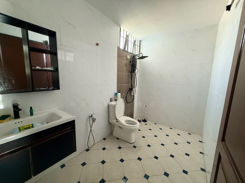 Rumah Banglo untuk Dijual di Kempas (Johor Bahru) - Glenn Woo - Bathroom - PropertyGuru.com.my