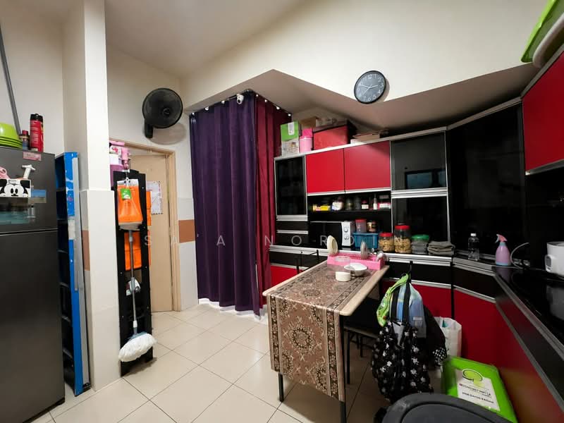 2-storey Terraced House for Sale in Saujana Utama (Selangor) - Sa'a Nordin - Kitchen - PropertyGuru.com.my