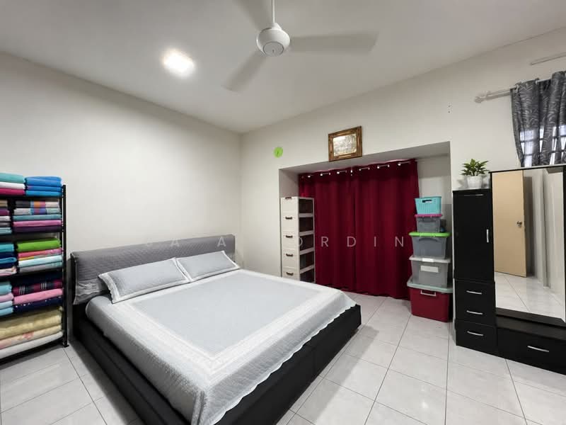 2-storey Terraced House for Sale in Saujana Utama (Selangor) - Sa'a Nordin - Bedroom - PropertyGuru.com.my