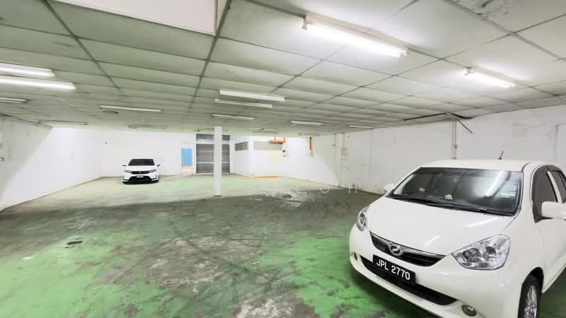 Kilang untuk Disewa di Tampoi (Johor) - Max Loh - Car Park - PropertyGuru.com.my