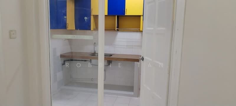 Pangsapuri untuk Disewa di Mon Glori - Robbie Tan - Kitchen - PropertyGuru.com.my