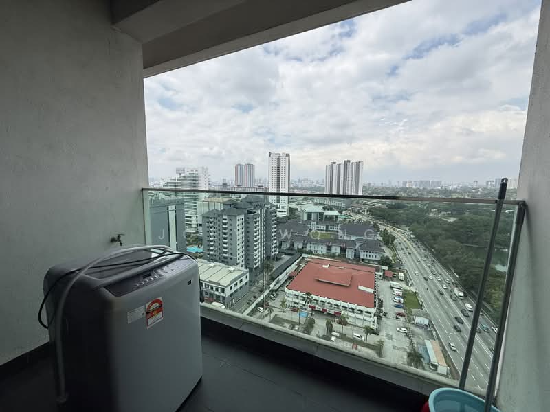 Servis Apartment untuk Disewa di The Grand @ Kelana Damansara Suite - Joey Wong - Balcony - PropertyGuru.com.my