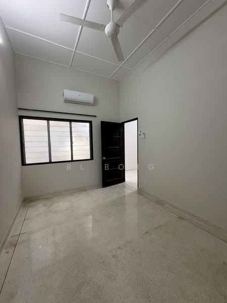 Rumah Teres 1 Tingkat untuk Disewa di Kampung Lapan (Melaka City) - BL Bong - PropertyGuru.com.my