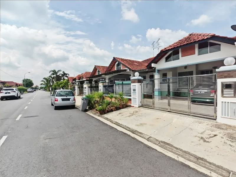 Rumah Teres 1.5 Tingkat untuk Disewa di Taman Impian Emas (Skudai) - Cavin Sim - Exterior - PropertyGuru.com.my