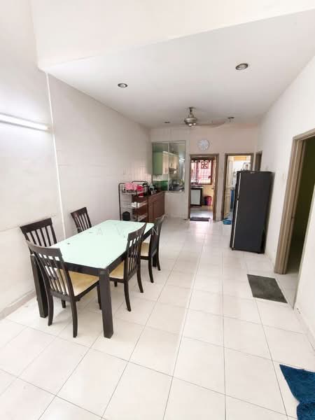 Rumah Teres 1.5 Tingkat untuk Disewa di Taman Impian Emas (Skudai) - Cavin Sim - Dining Room - PropertyGuru.com.my