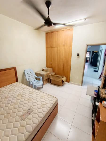 Rumah Teres 1.5 Tingkat untuk Disewa di Taman Impian Emas (Skudai) - Cavin Sim - Bedroom - PropertyGuru.com.my