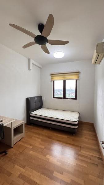 Condominium for Sale at Savanna Condominium - Yen Lim - Bedroom - PropertyGuru.com.my