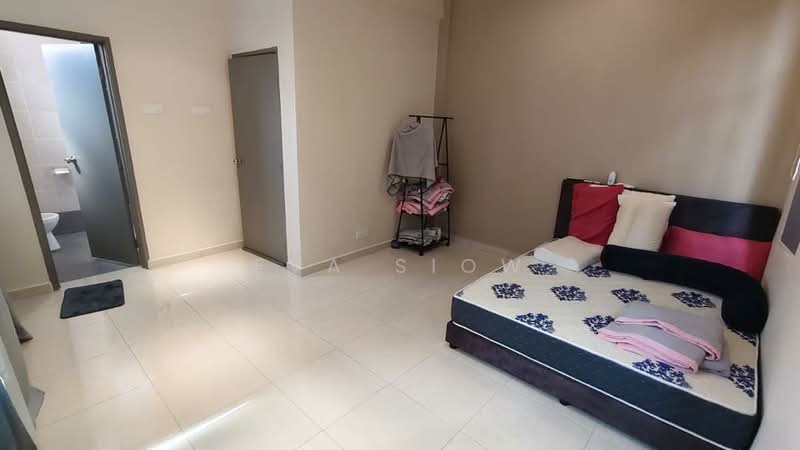 Rumah Kluster untuk Dijual di Taman Mutiara Mas (Skudai) - Eva Siow - Bedroom - PropertyGuru.com.my
