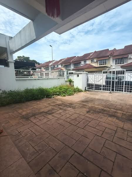 Rumah Teres 2 Tingkat untuk Dijual di Bandar Putra Permai (Seri Kembangan) - JK Lau - Exterior - PropertyGuru.com.my