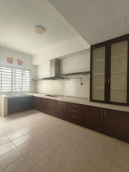 Rumah Teres 2 Tingkat untuk Dijual di Bandar Putra Permai (Seri Kembangan) - JK Lau - Kitchen - PropertyGuru.com.my